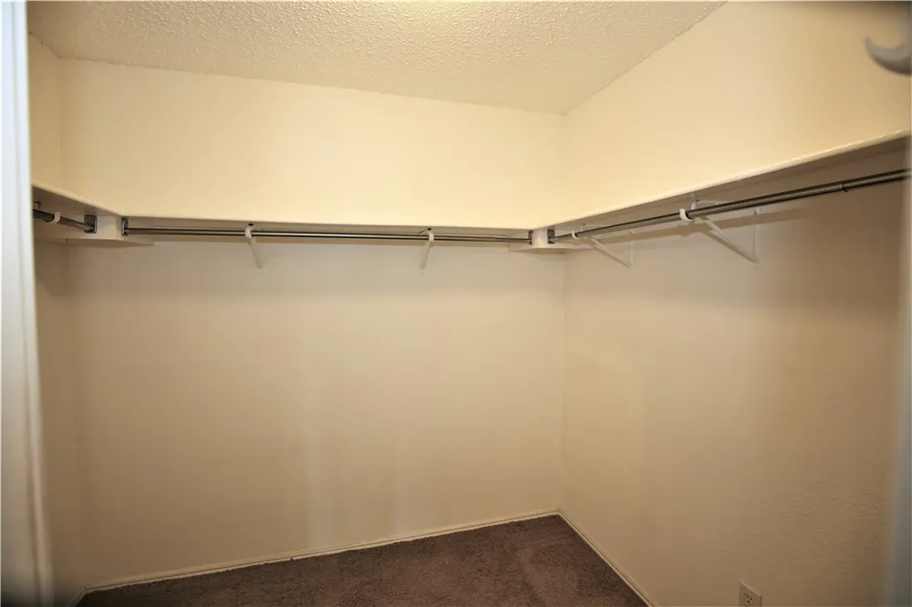 1915 Ruthie Run Cedar Park, TX 78613