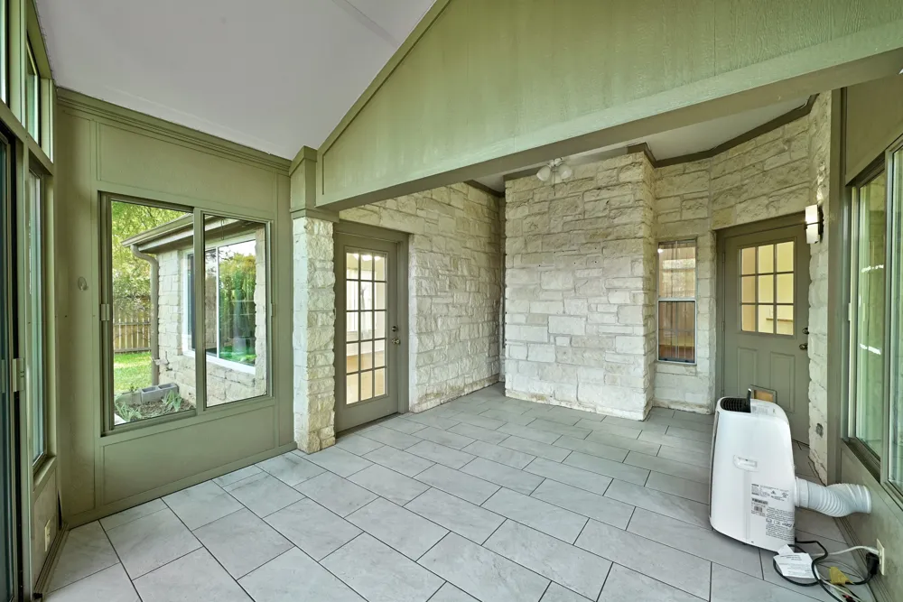 100 Village Drive Georgetown, TX 78628