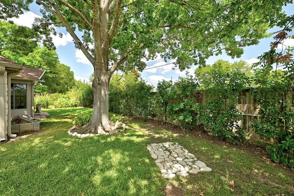 100 Village Drive Georgetown, TX 78628