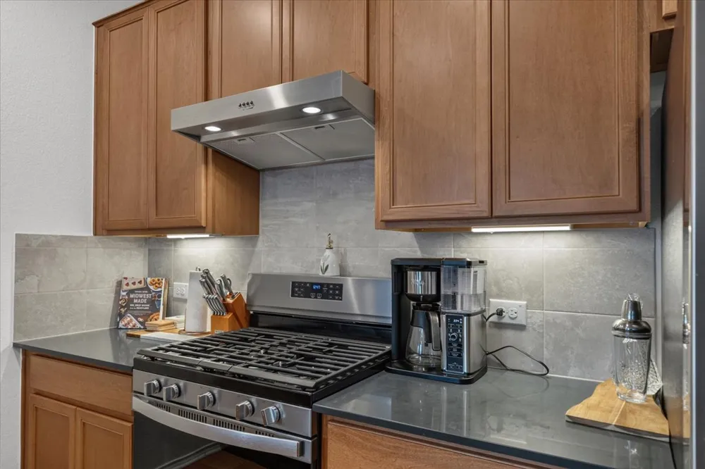 223 Pitkin Drive Lockhart, TX 78644