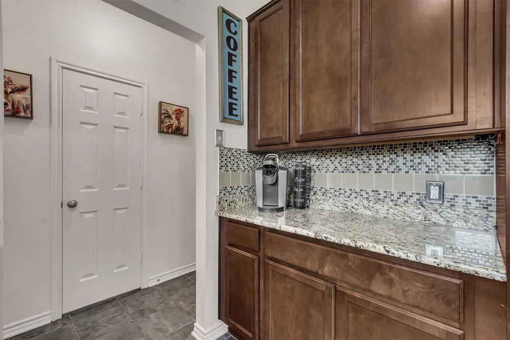 1353 Beechwood Drive Kyle, TX 78640
