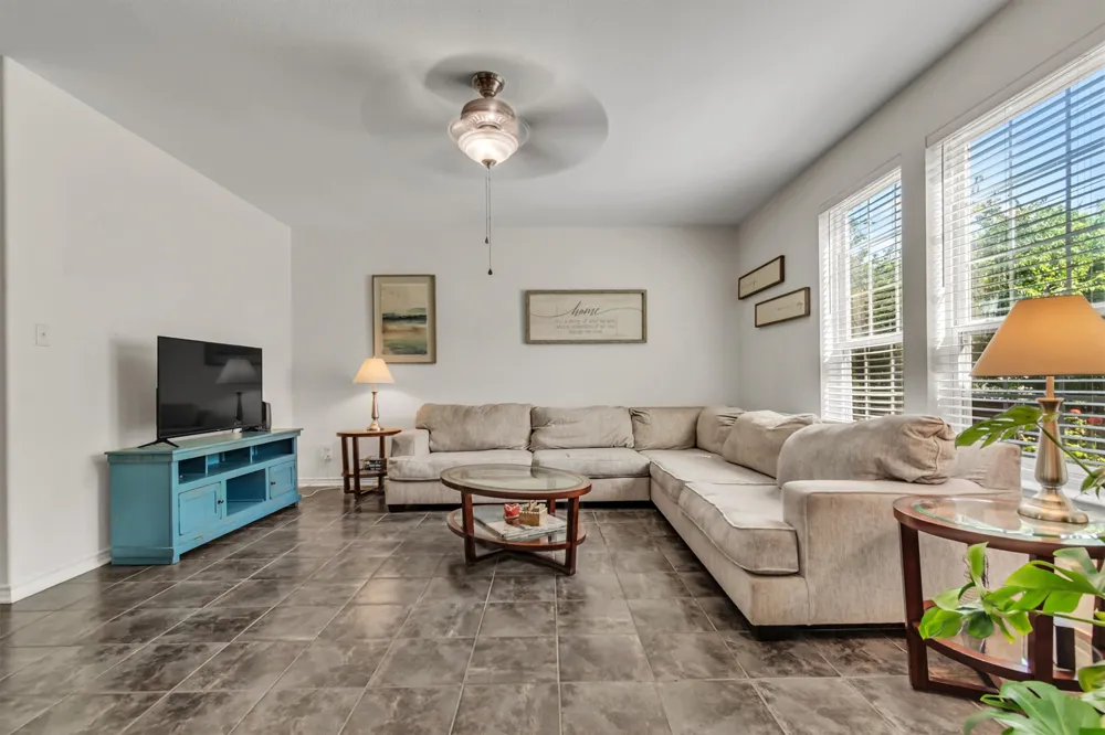 1353 Beechwood Drive Kyle, TX 78640