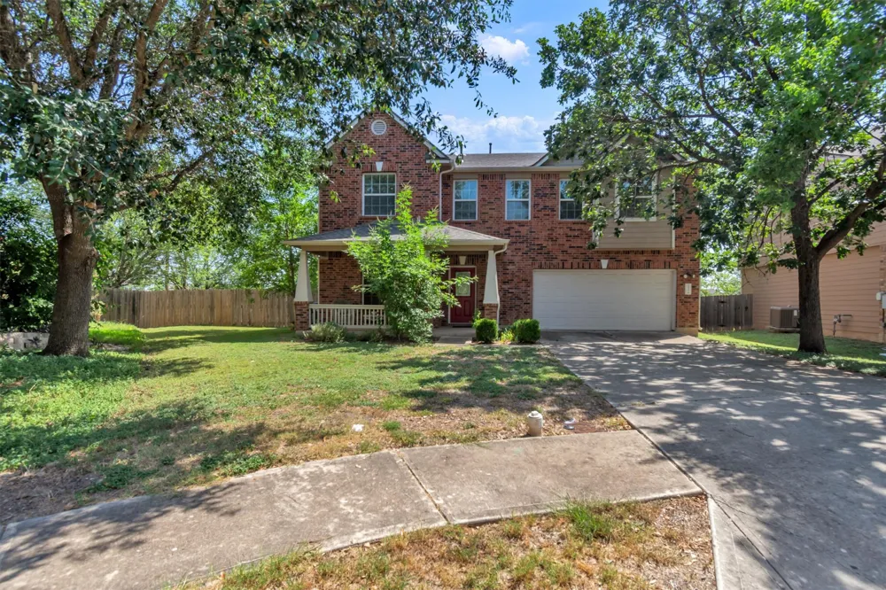 1353 Beechwood Drive Kyle, TX 78640