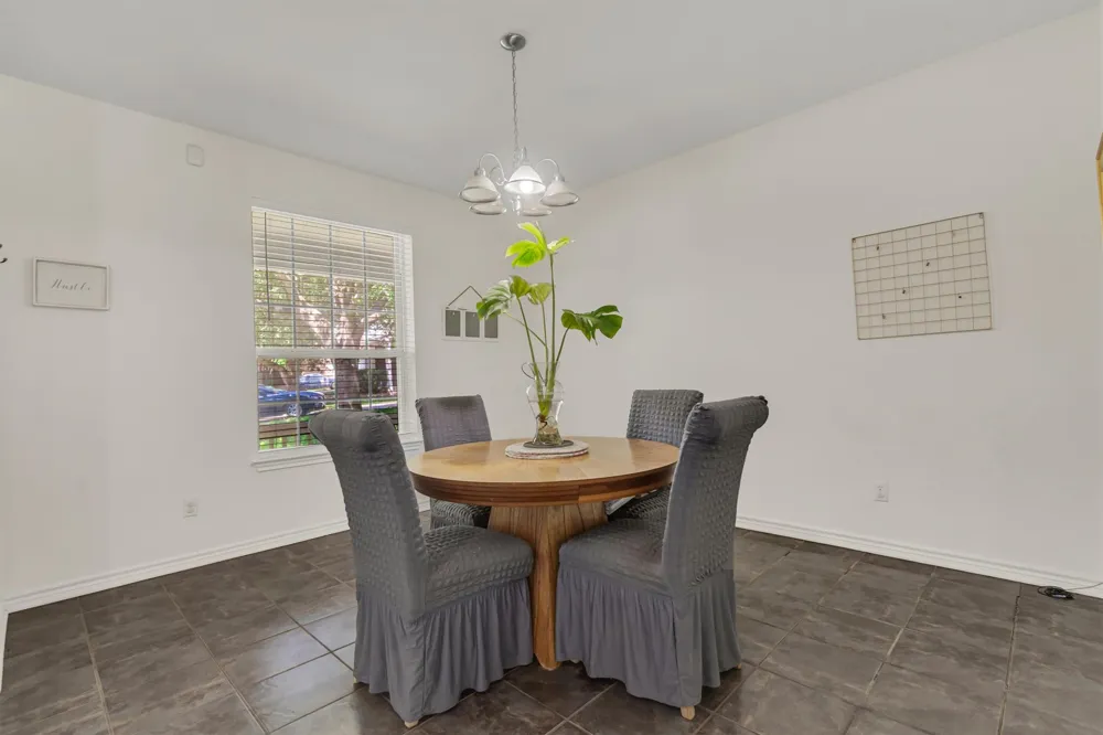 1353 Beechwood Drive Kyle, TX 78640