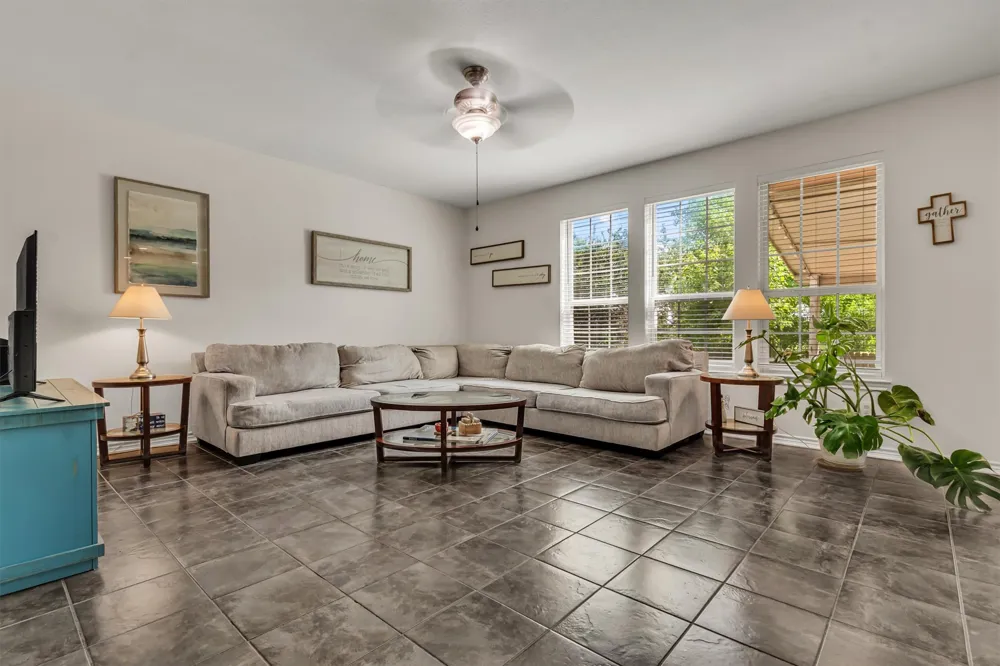 1353 Beechwood Drive Kyle, TX 78640