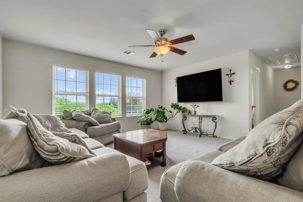 1353 Beechwood Drive Kyle, TX 78640