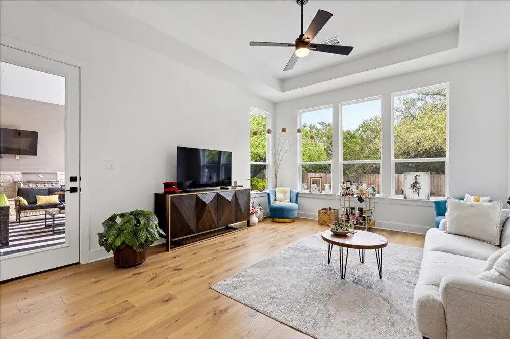 101 Onion Creek Lane Driftwood, TX 78619