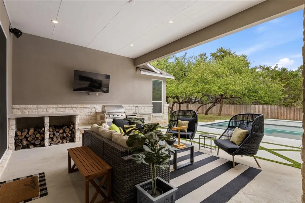 101 Onion Creek Lane Driftwood, TX 78619