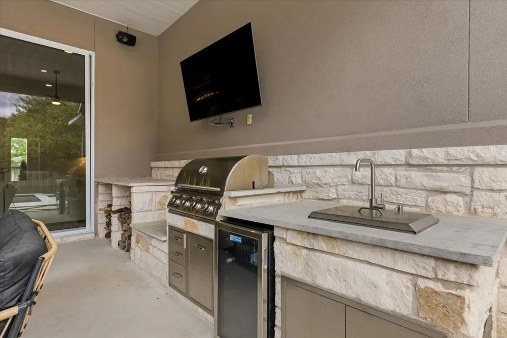 101 Onion Creek Lane Driftwood, TX 78619