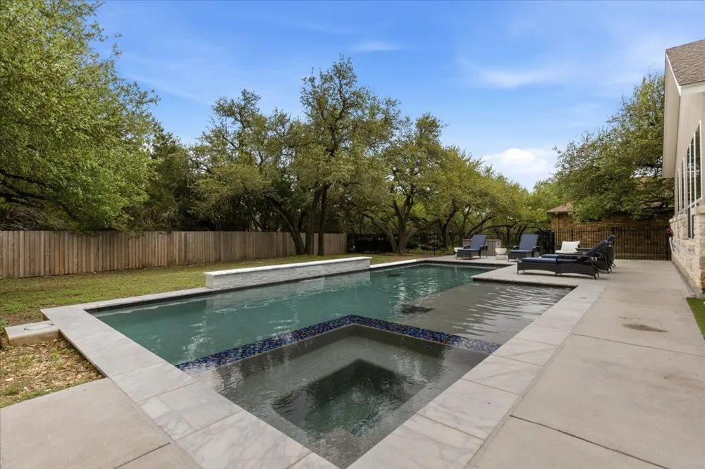 101 Onion Creek Lane Driftwood, TX 78619