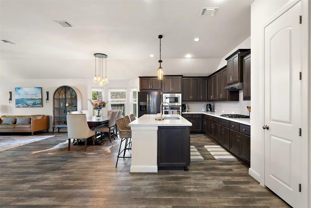 396 Gunnison Way Kyle, TX 78640