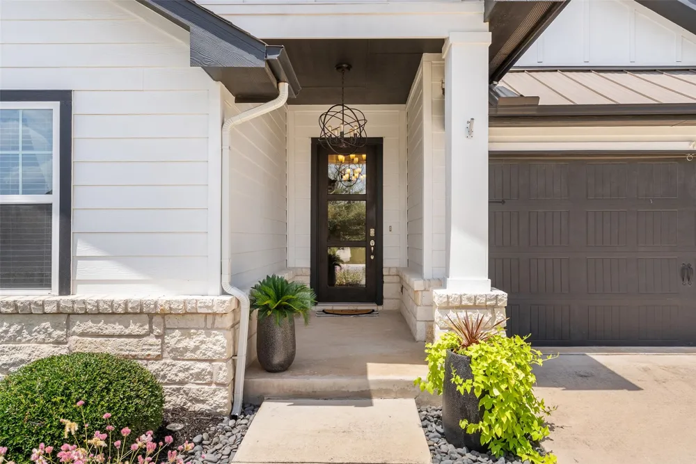 396 Gunnison Way Kyle, TX 78640