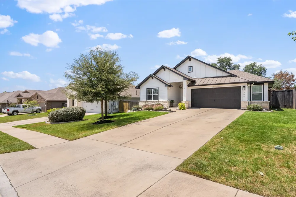 396 Gunnison Way Kyle, TX 78640