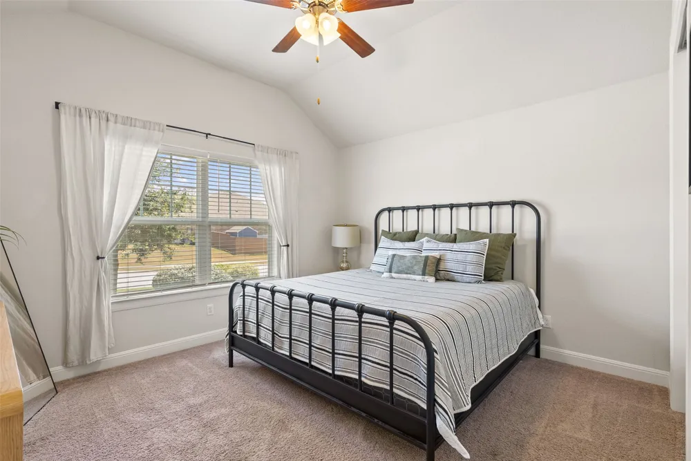 396 Gunnison Way Kyle, TX 78640
