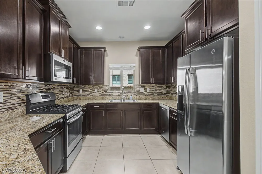9589 Greensburg Avenue Las Vegas, NV 89178