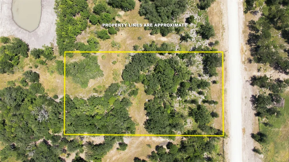 408 Cresent Bend Bend Cameron, TX 76520
