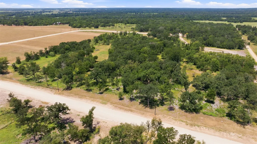 408 Cresent Bend Bend Cameron, TX 76520