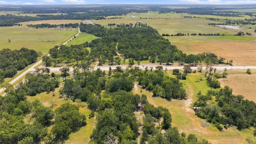408 Cresent Bend Bend Cameron, TX 76520