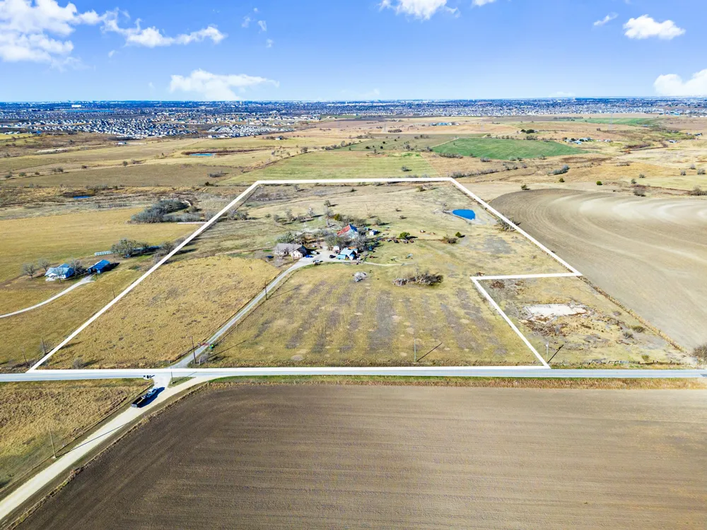 19700 Engelmann Lane Manor, TX 78653