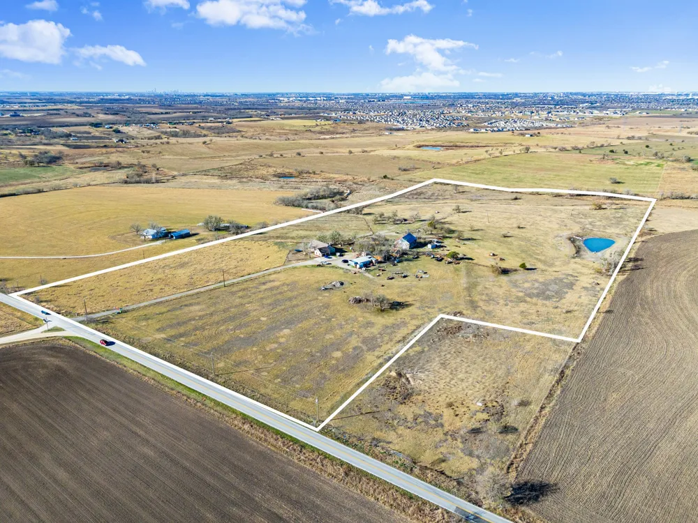 19700 Engelmann Lane Manor, TX 78653