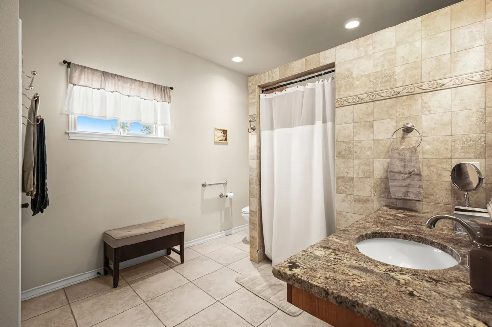 19700 Engelmann Lane Manor, TX 78653