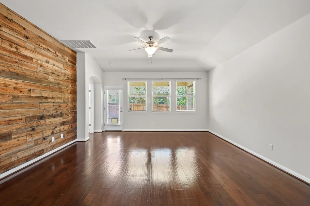 351 Wincliff Drive Buda, TX 78610
