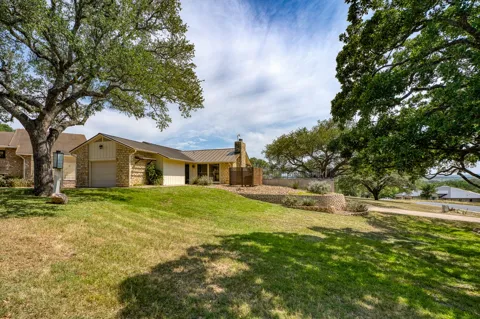 305 Onyx Drive