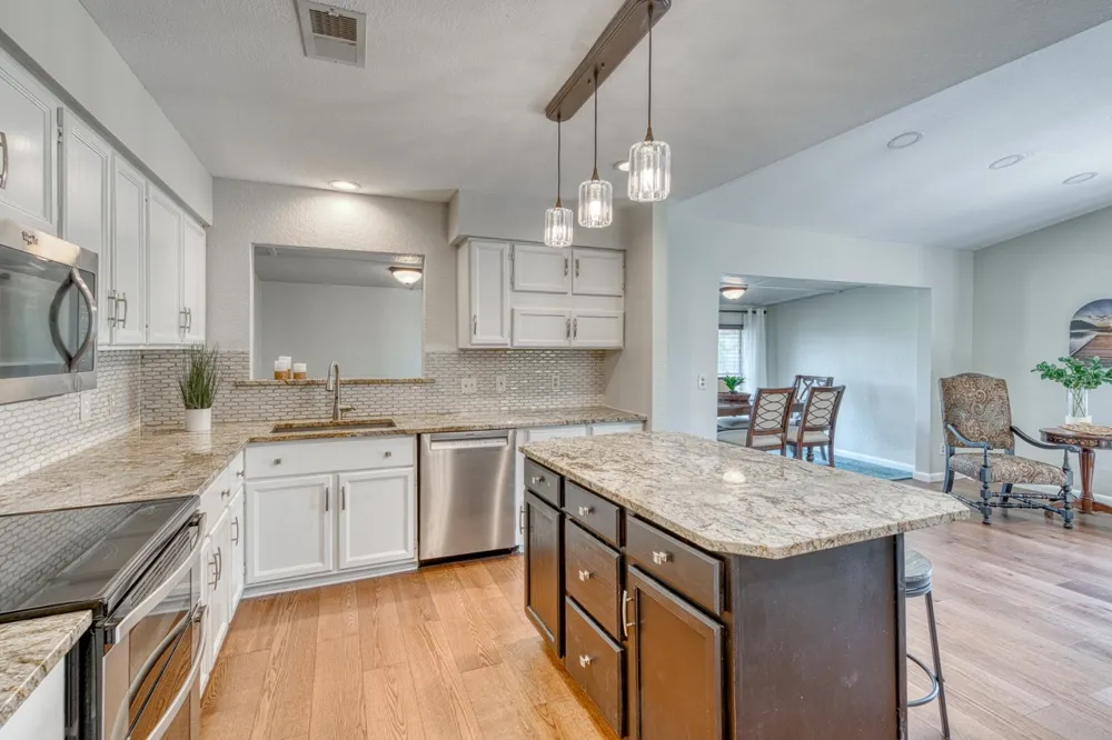305 Onyx Drive Horseshoe Bay, TX 78657