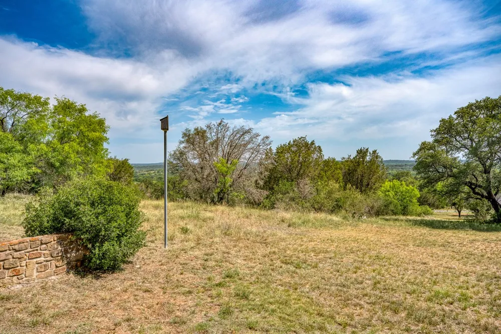 305 Onyx Drive Horseshoe Bay, TX 78657