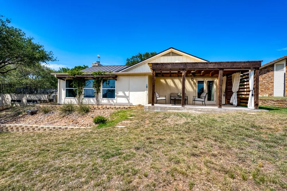305 Onyx Drive Horseshoe Bay, TX 78657