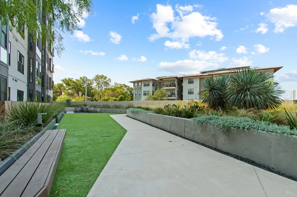 800 Embassy Drive #525 Austin, TX 78702