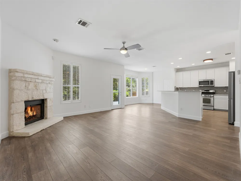 15207 Natural Spring Way Austin, TX 78728