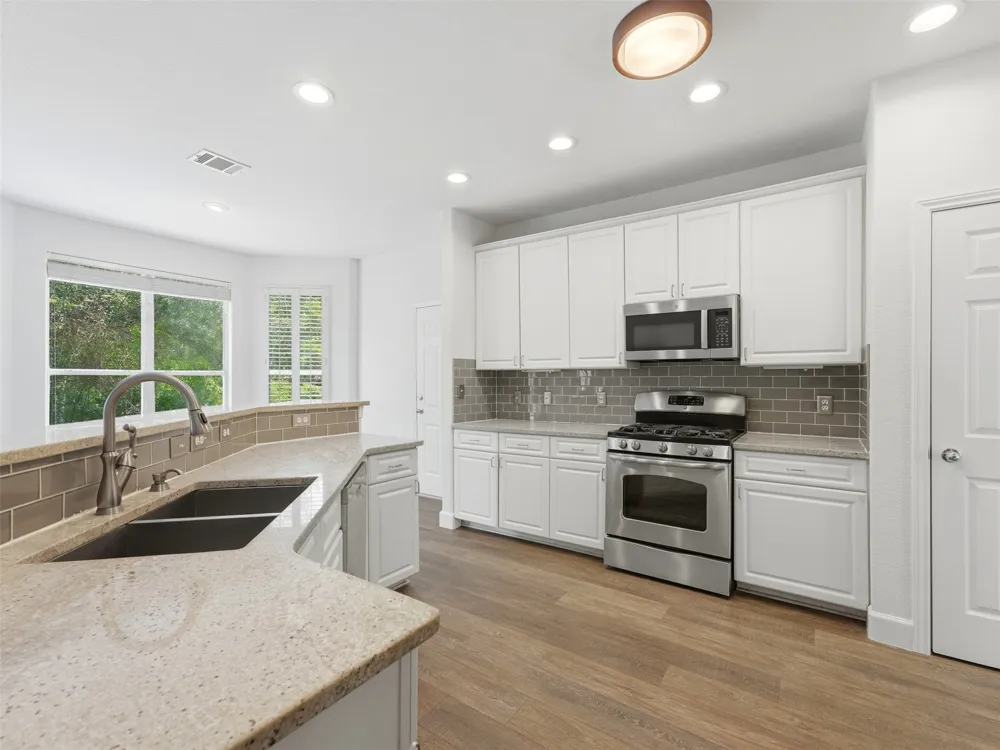 15207 Natural Spring Way Austin, TX 78728