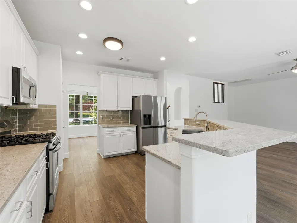 15207 Natural Spring Way Austin, TX 78728