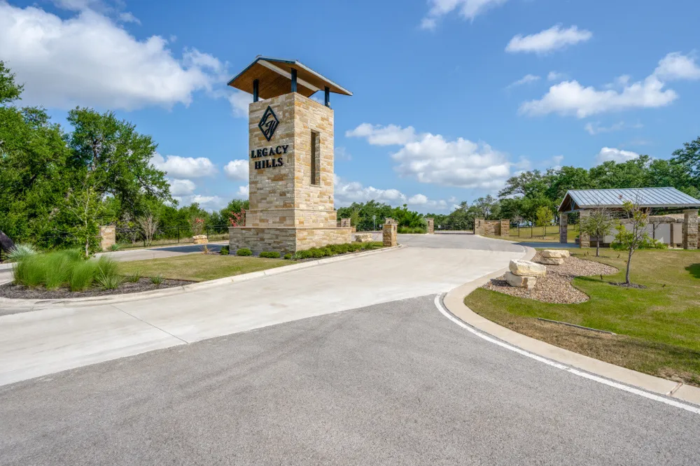 36 Prancing Deer Lane Johnson City, TX 78636