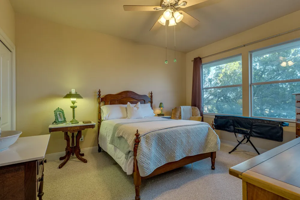 343 Venture Boulevard S Point Venture, TX 78645