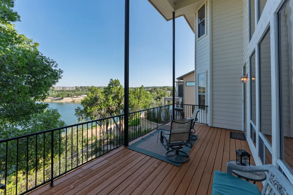 343 Venture Boulevard S Point Venture, TX 78645