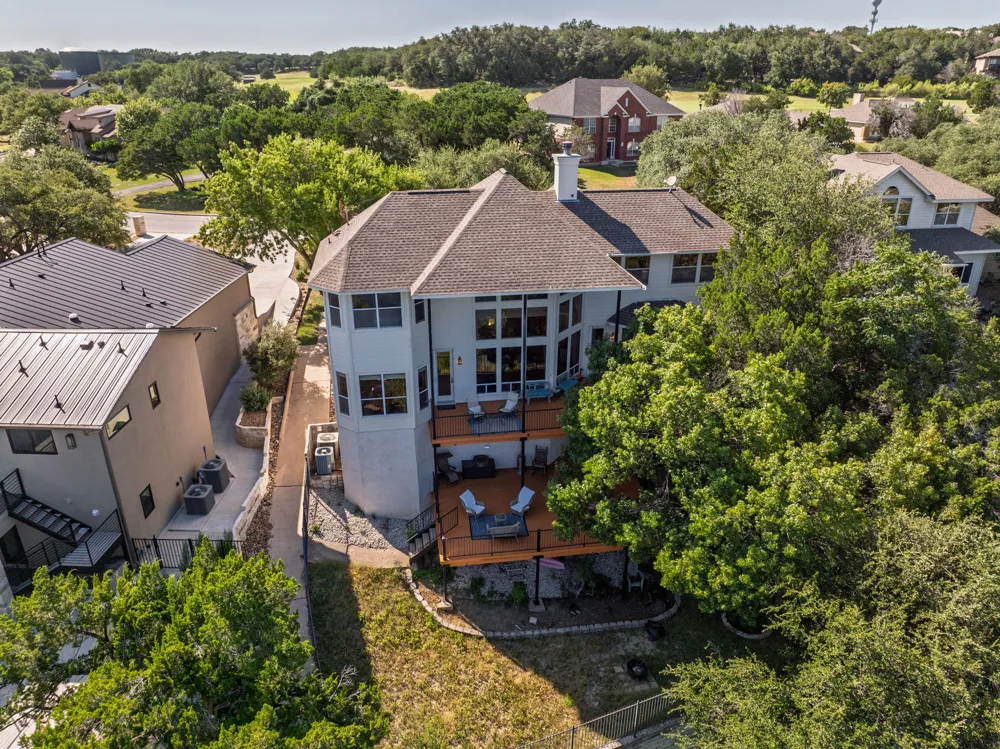 343 Venture Boulevard S Point Venture, TX 78645