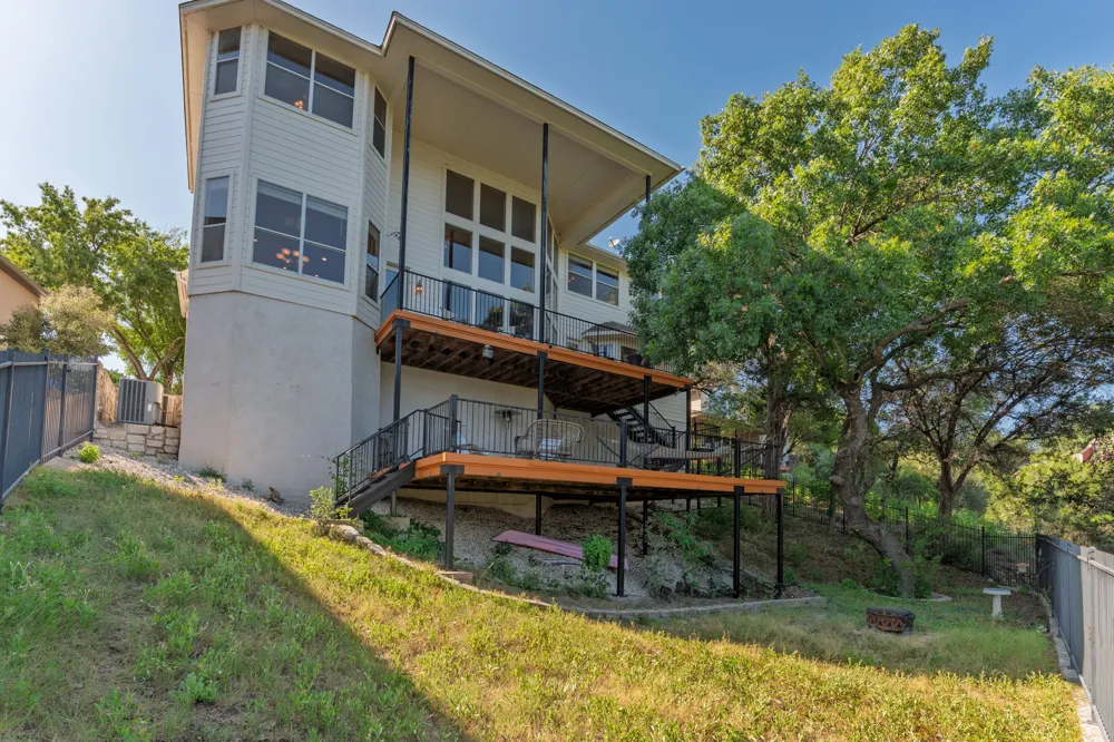 343 Venture Boulevard S Point Venture, TX 78645