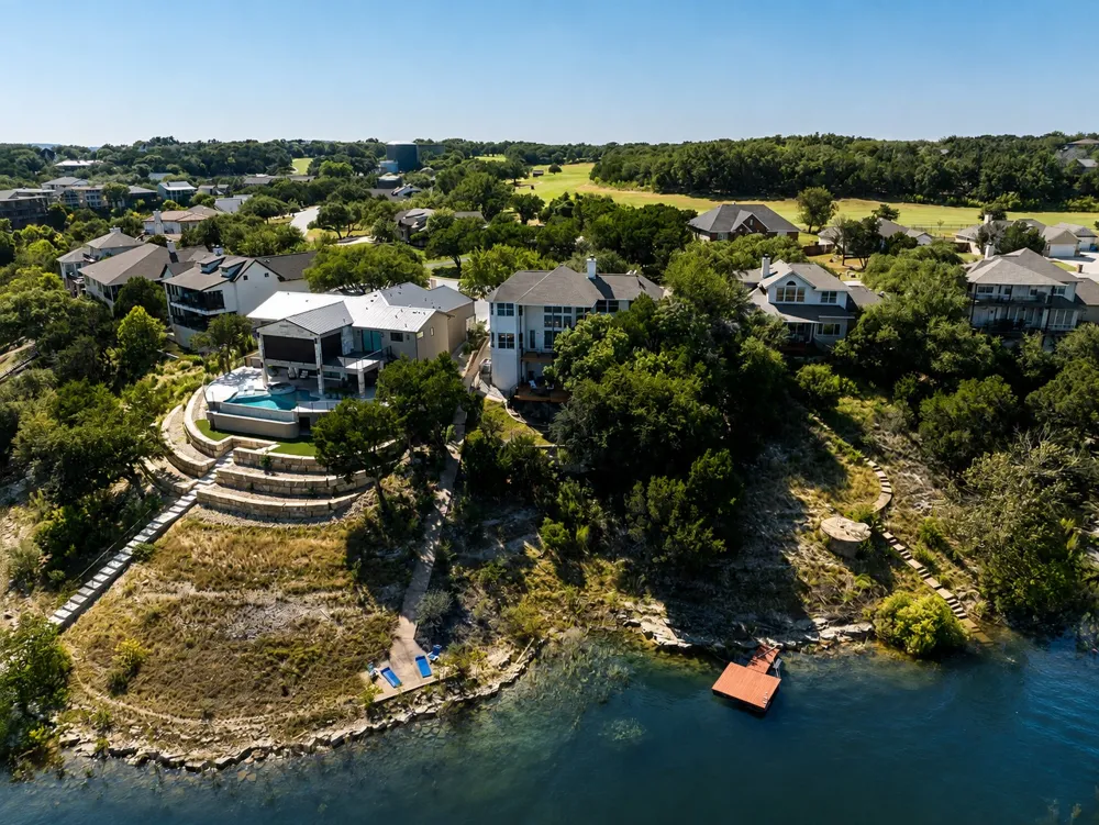 343 Venture Boulevard S Point Venture, TX 78645