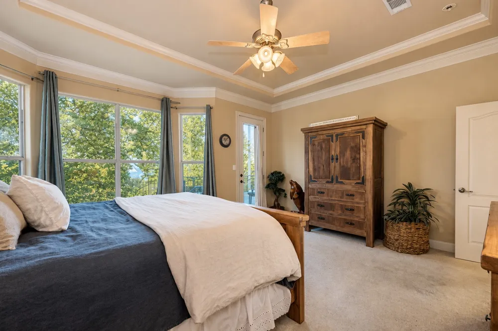 343 Venture Boulevard S Point Venture, TX 78645