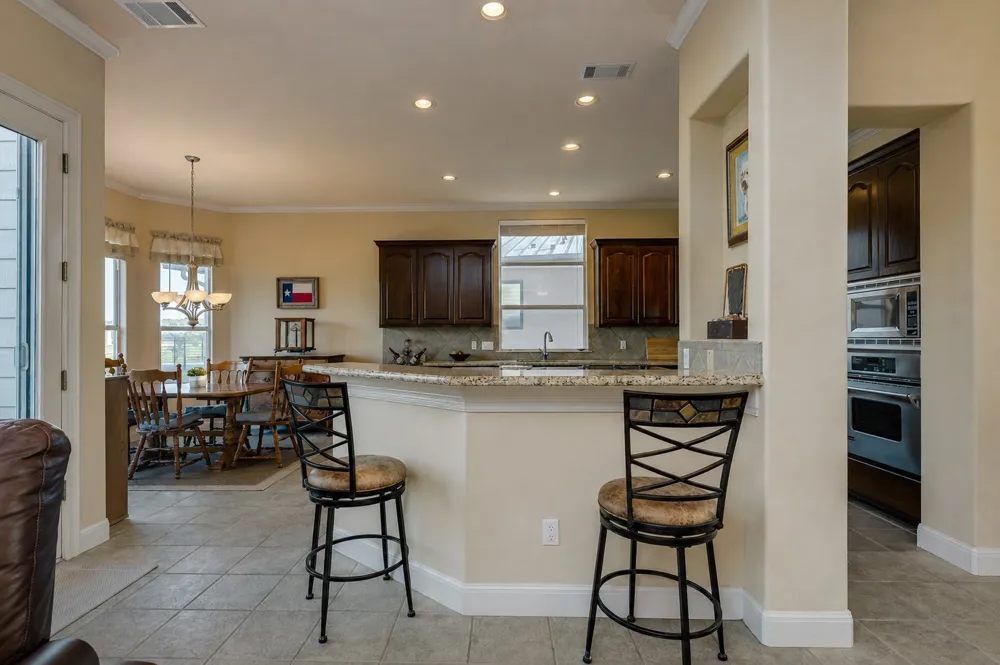 343 Venture Boulevard S Point Venture, TX 78645