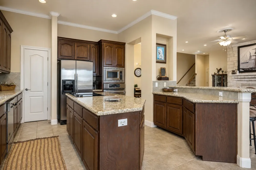 343 Venture Boulevard S Point Venture, TX 78645