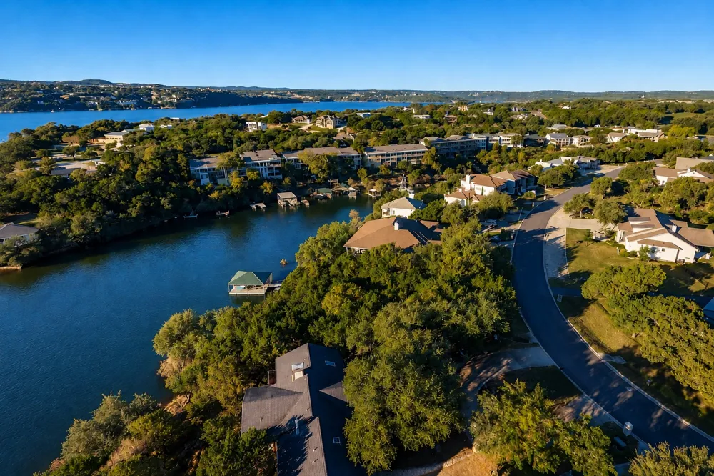 343 Venture Boulevard S Point Venture, TX 78645