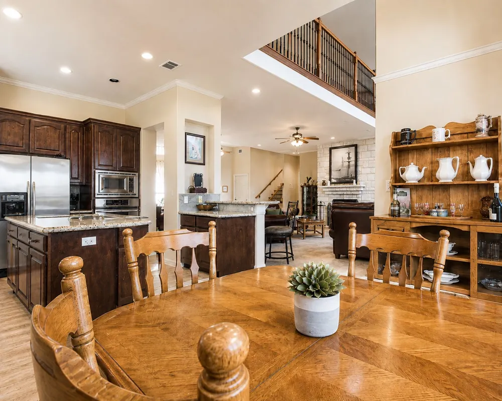 343 Venture Boulevard S Point Venture, TX 78645