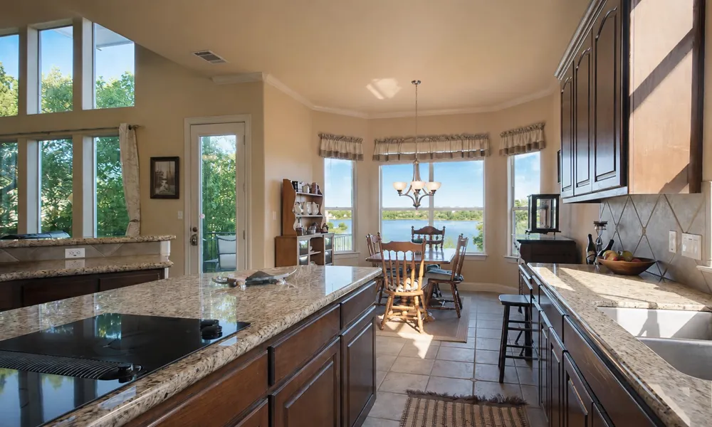 343 Venture Boulevard S Point Venture, TX 78645