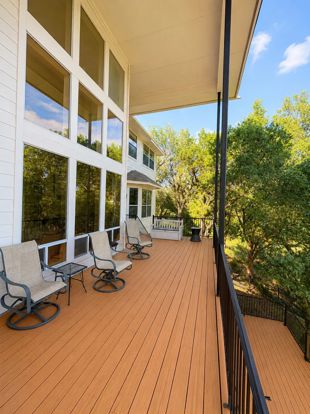 343 Venture Boulevard S Point Venture, TX 78645