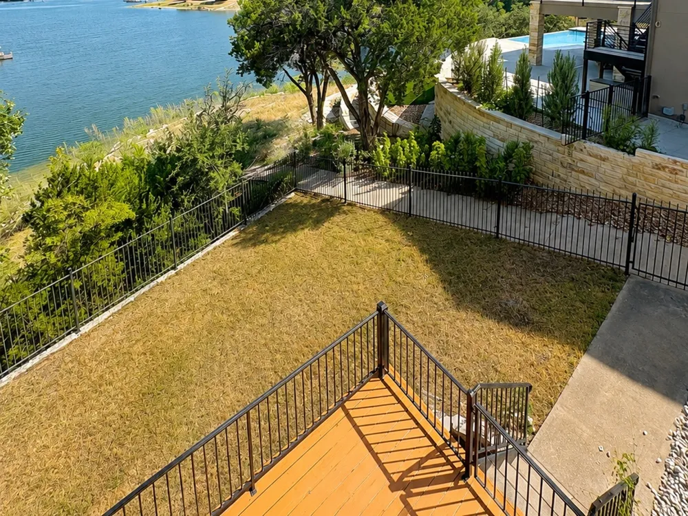 343 Venture Boulevard S Point Venture, TX 78645