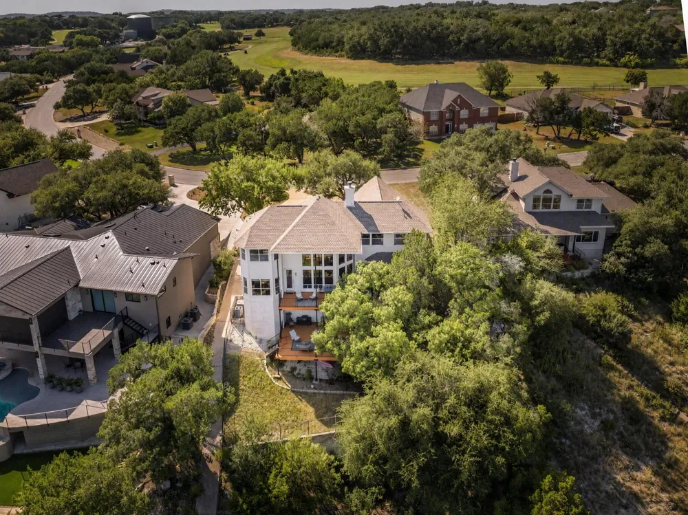 343 Venture Boulevard S Point Venture, TX 78645