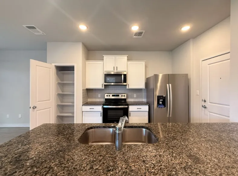 605 W South Street #92 Leander, TX 78641